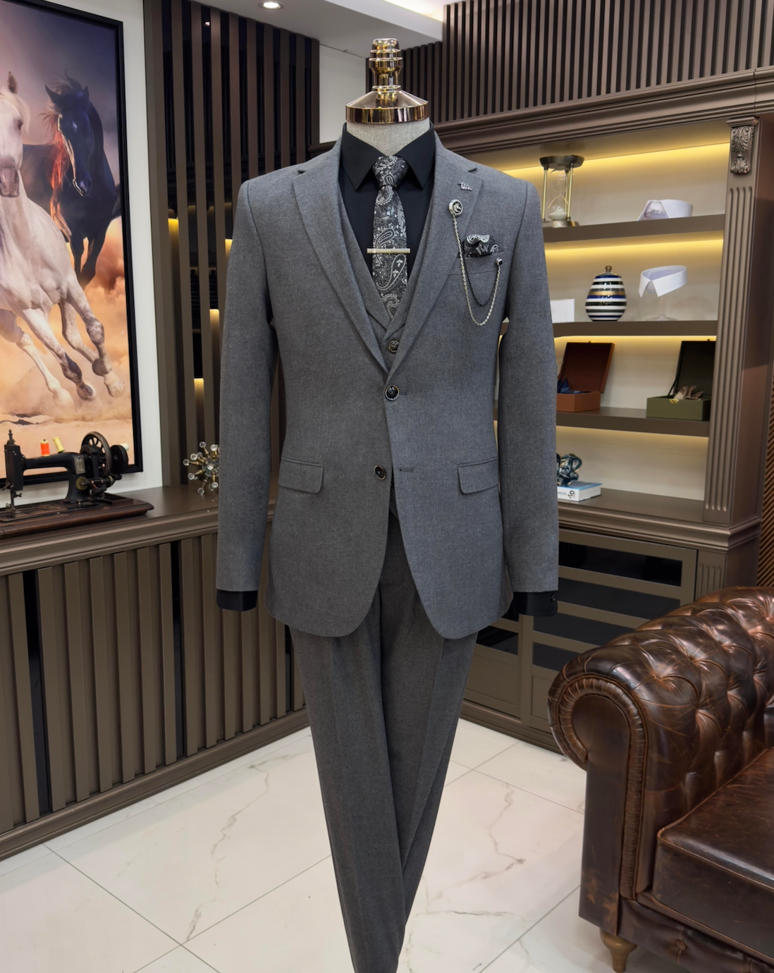 Upton Gray Solid Slim Fit Suit