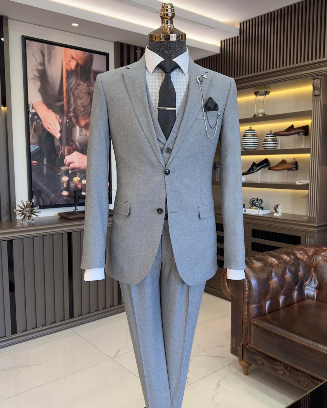 Warren Gray Solid Slim Fit Suit