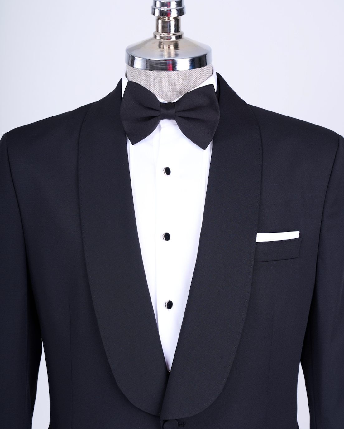 Lucian Black Solid Slim-Fit Tuxedo