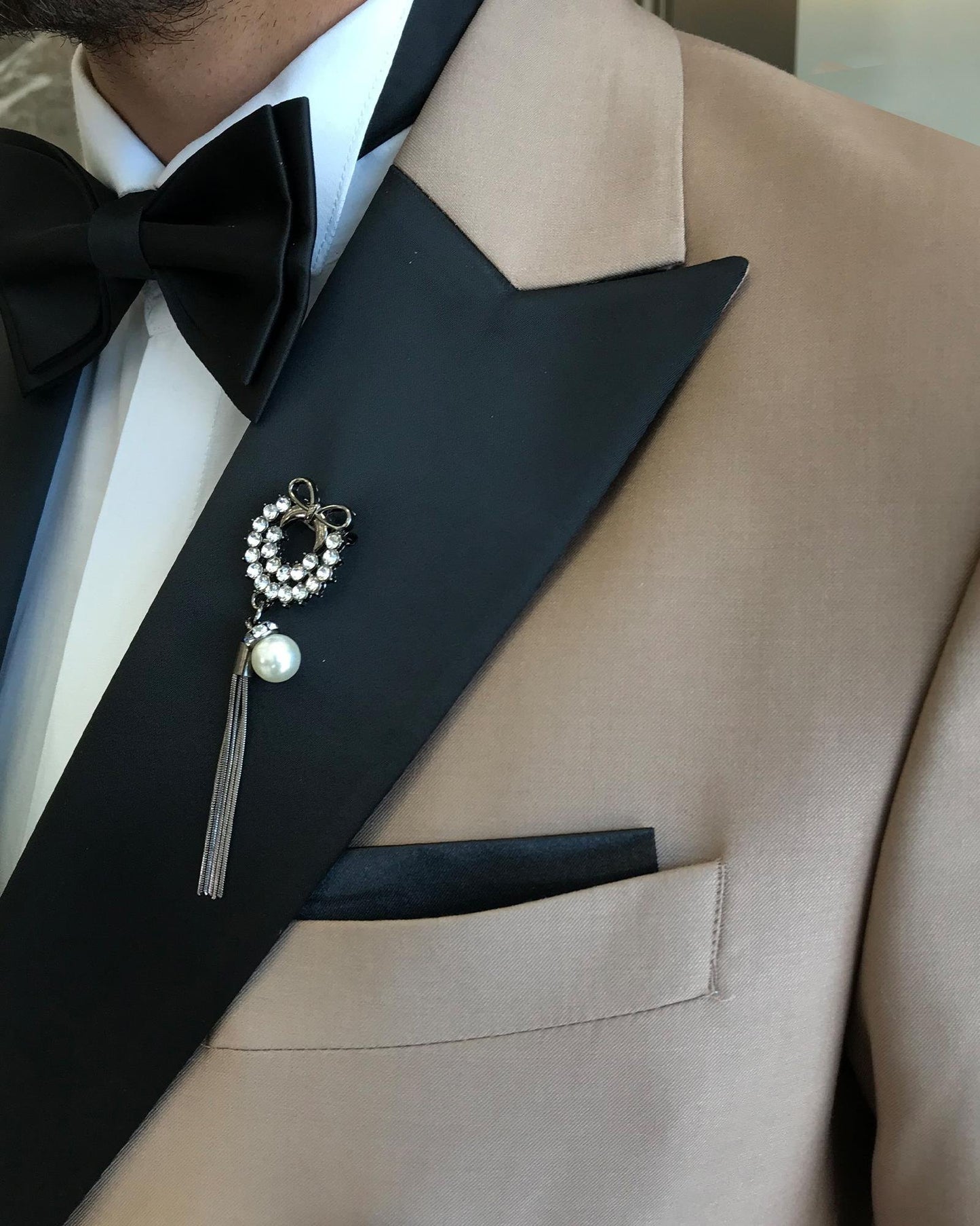 Frederick Camel Solid Slim-Fit Double-Breasted Tuxedo