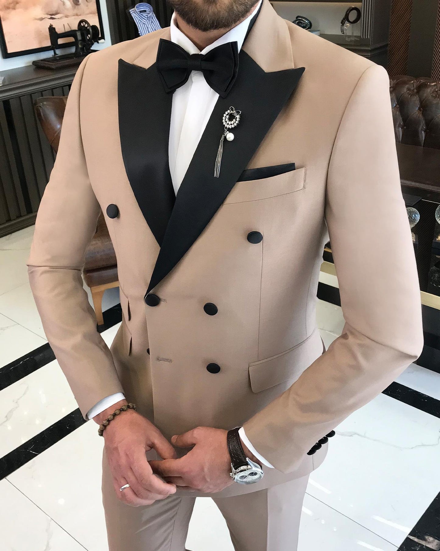 Frederick Camel Solid Slim-Fit Double-Breasted Tuxedo