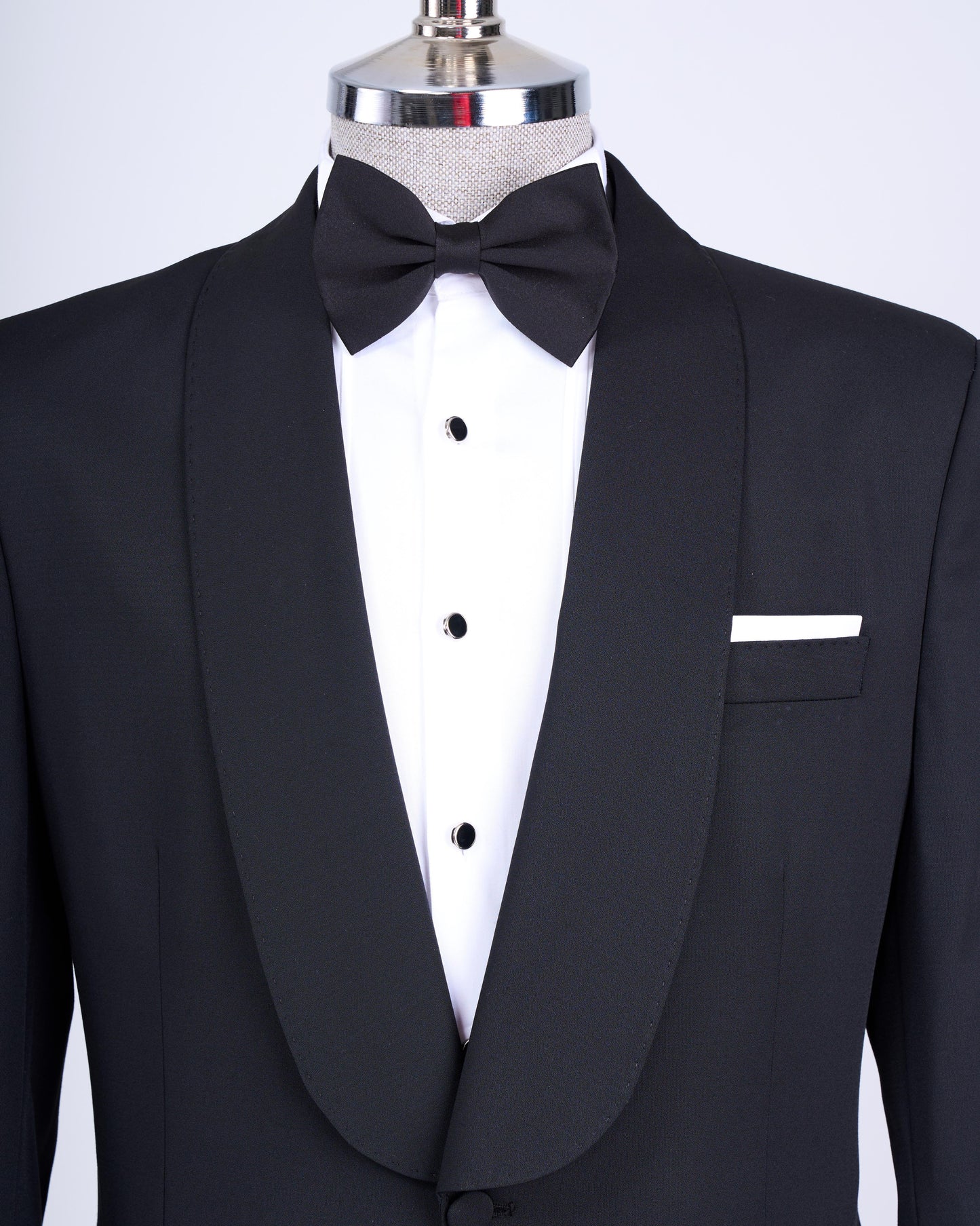 Lucian Black Solid Slim-Fit Tuxedo