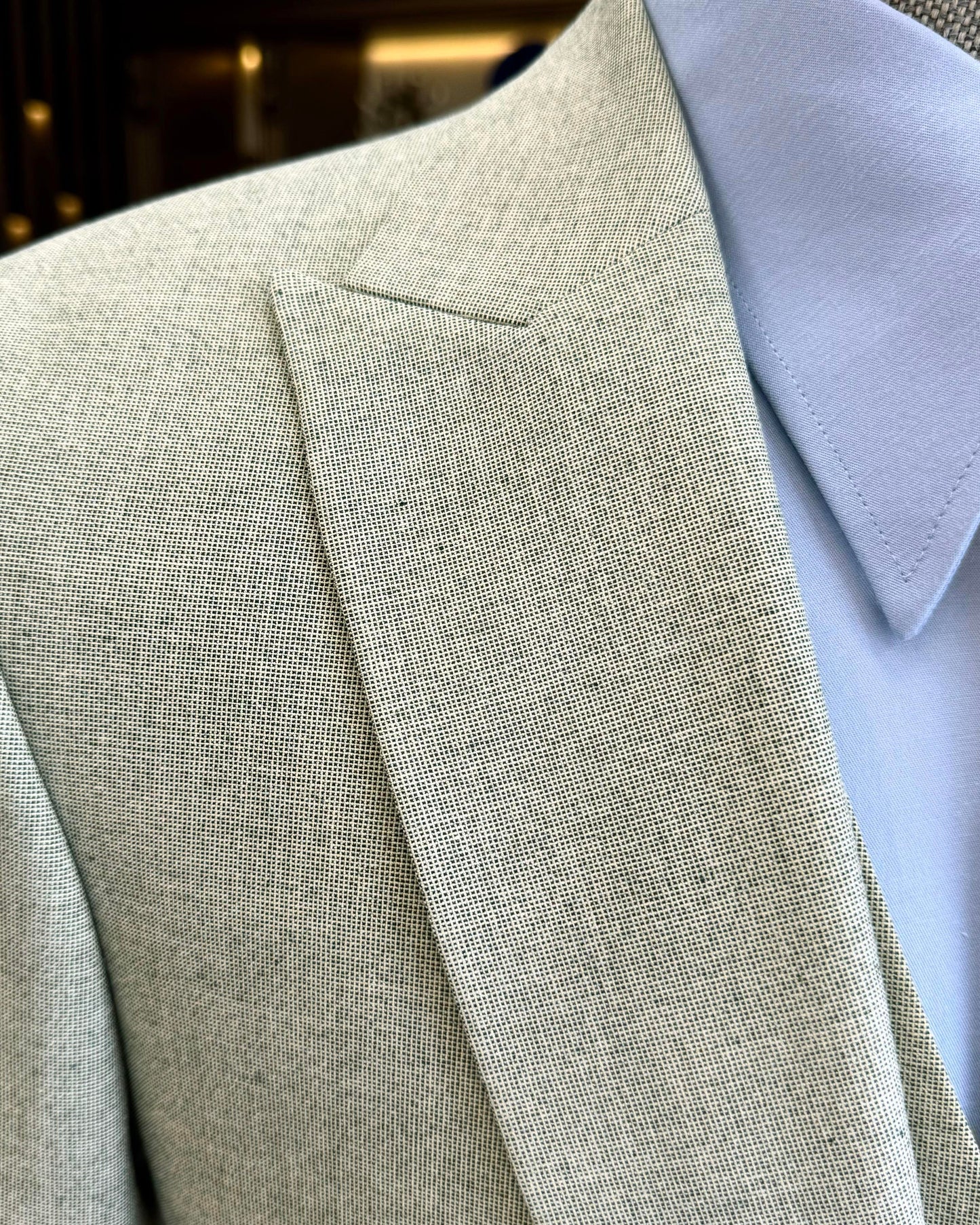 Hudson Green Solid Slim Fit Suit