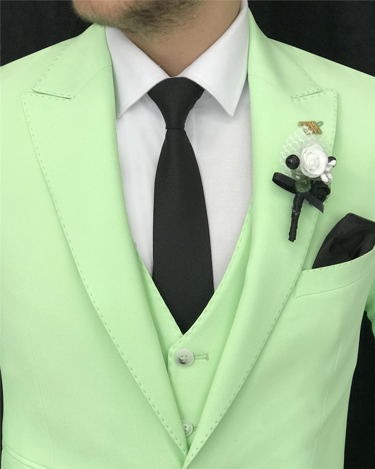 Langston Green Solid Slim Fit Suit