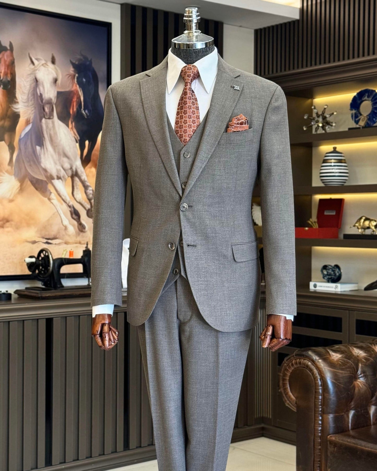 Oakley Brown Solid Slim Fit Suit