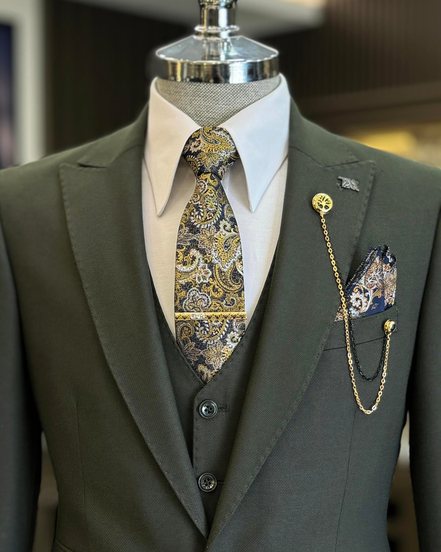 Weston Green Solid Slim Fit Suit