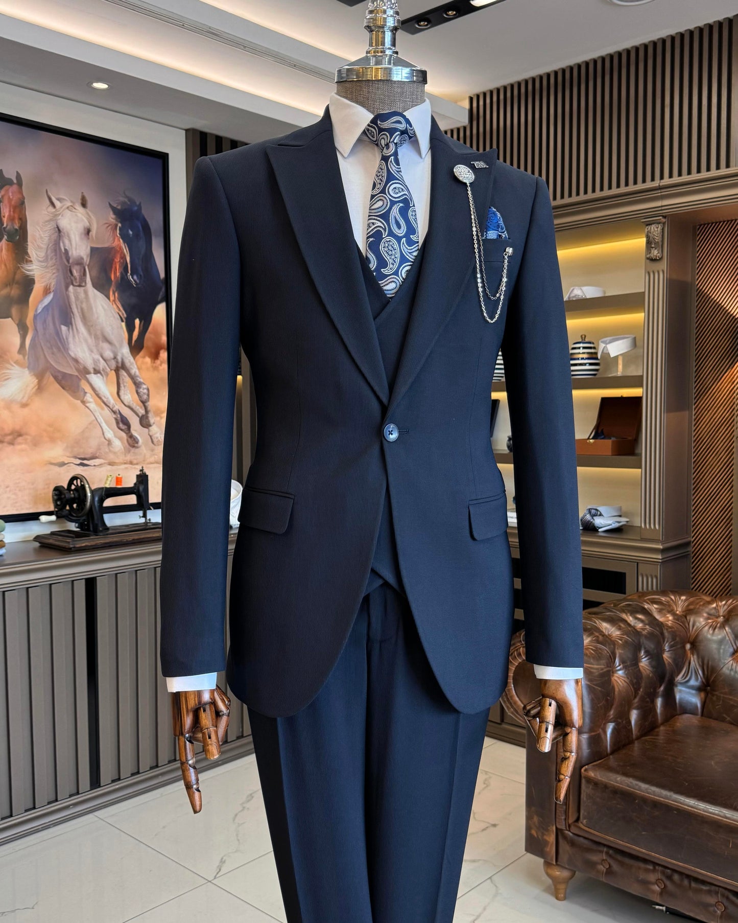 Kingston Navy Blue Solid Slim Fit Suit