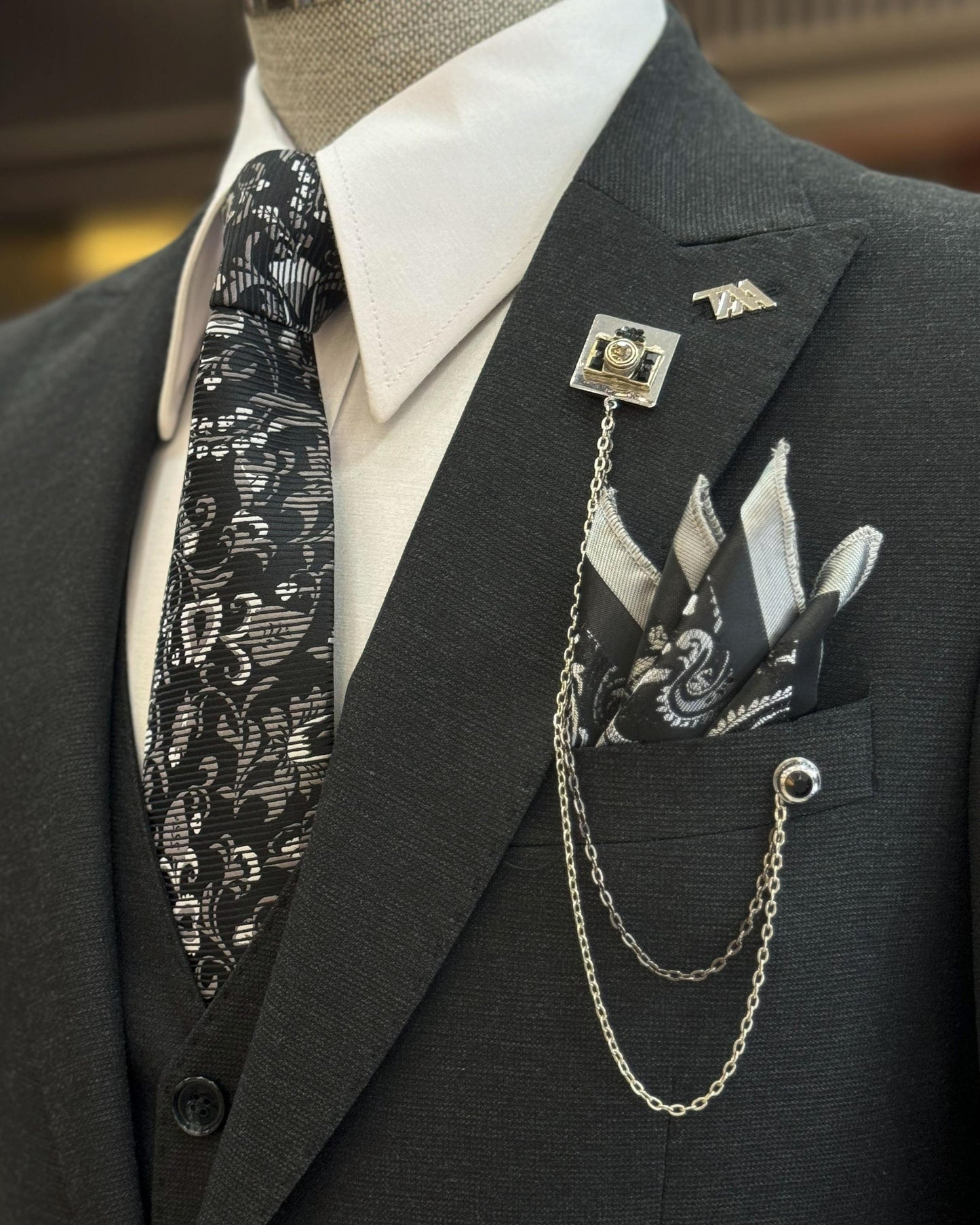 Killian Anthracite Solid Slim Fit Suit