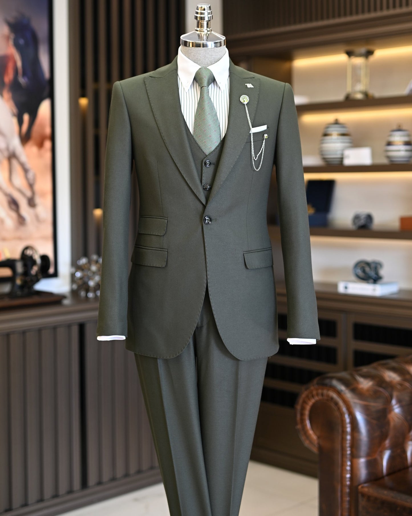 Trenton Green Solid Slim Fit Suit