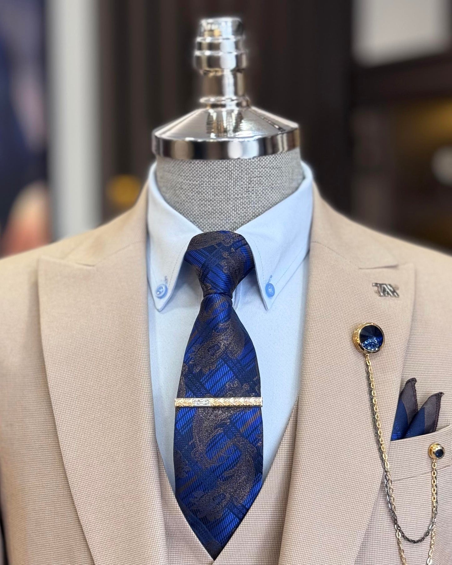 Kendrick Camel Solid Slim Fit Suit